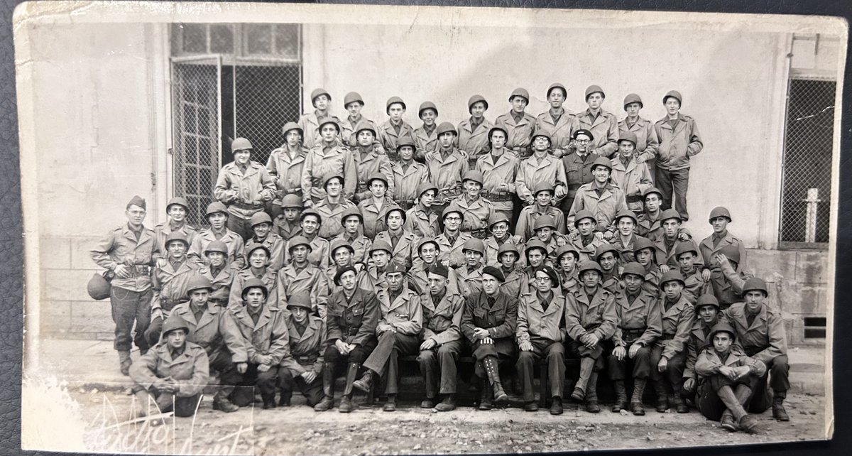 guybirenbaum's tweet image. J'étais, hier, avec des terminales du lycée Camille Pissaro (à Pontoise) pour leur raconter l'histoire de Robert Birenbaum #akapapa et de ses camarades de combat. Ces jeunes filles et ces jeunes gens, souvent étrangers, souvent juifs, souvent communistes qui ont décidé de