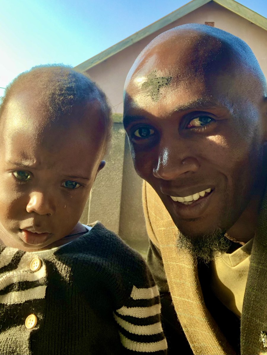ronniensubuga0's tweet photo. Ash Wednesday 🙏🏾
Started this fasting season this morning. Grateful for grace, reflection, and new beginnings.
Wishing everyone a meaningful and peaceful fasting season. 🤎
#AshWednesday #FastingSeason #Faith #NewBeginnings https://t.co/PjEm7Vyafz