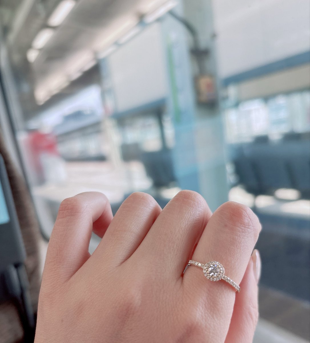 使わなくなった婚約指輪をリフォームしてもらっていたのを受け取って