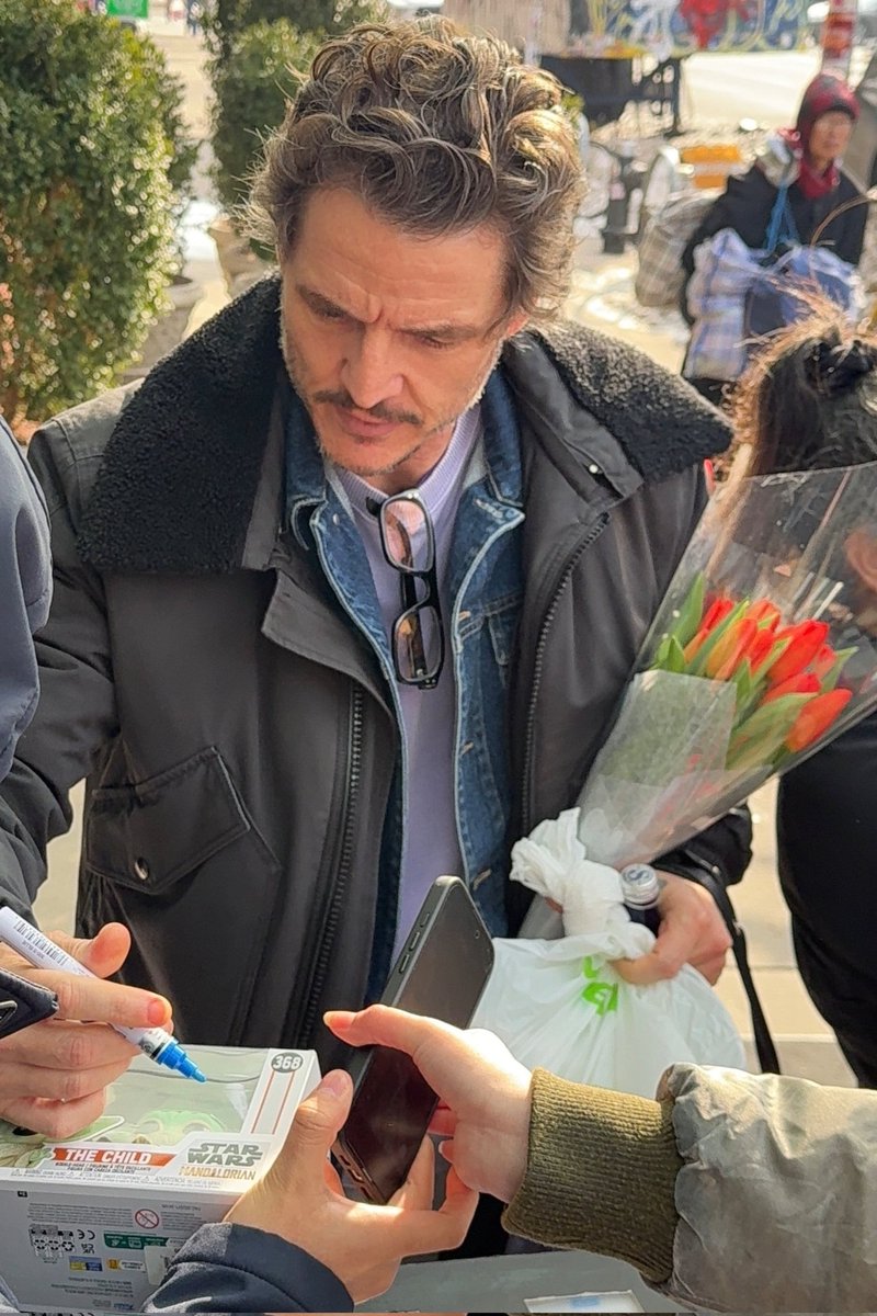 pascalxjoel's tweet photo. his hair https://t.co/5c17PAPXWb