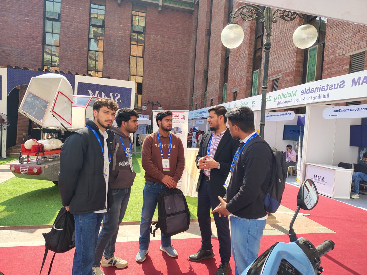 dronacharya_123's tweet image. ⚙️ Dronacharya College of Engineering Mechanical students attended SAE India ISTEM 2026 at India Habitat Centre, New Delhi, gaining exposure to sustainable mobility, eco-energy, and future transport technologies.#SAEIndia #ISTEM2026 #MechanicalEngineering #DCE
