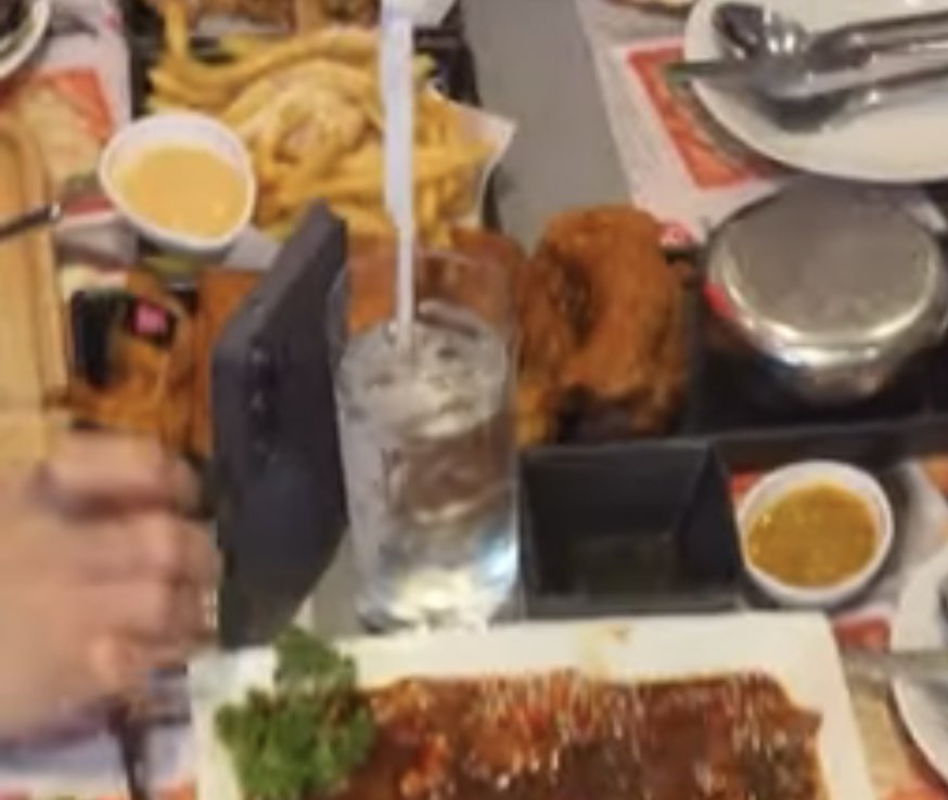 เอ็นดูน้องเค้าตั้งกล้องถ่าย😄