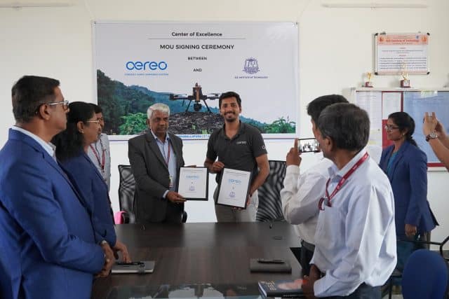 constructioncm1's tweet image. 🚁⛏️TEXMiN &amp;amp; Aereo sign MoU to establish a Centre of Excellence for drone analytics &amp;amp; AI-driven mining solutions in India.

🔗Read More: constructionmirror.com/texmin-and-aar…

#TEXMiN #Aereo #DroneTechnology #DigitalMining #AIinMining #MiningIndia #EM #RenewableMirror #ConstructionMirror