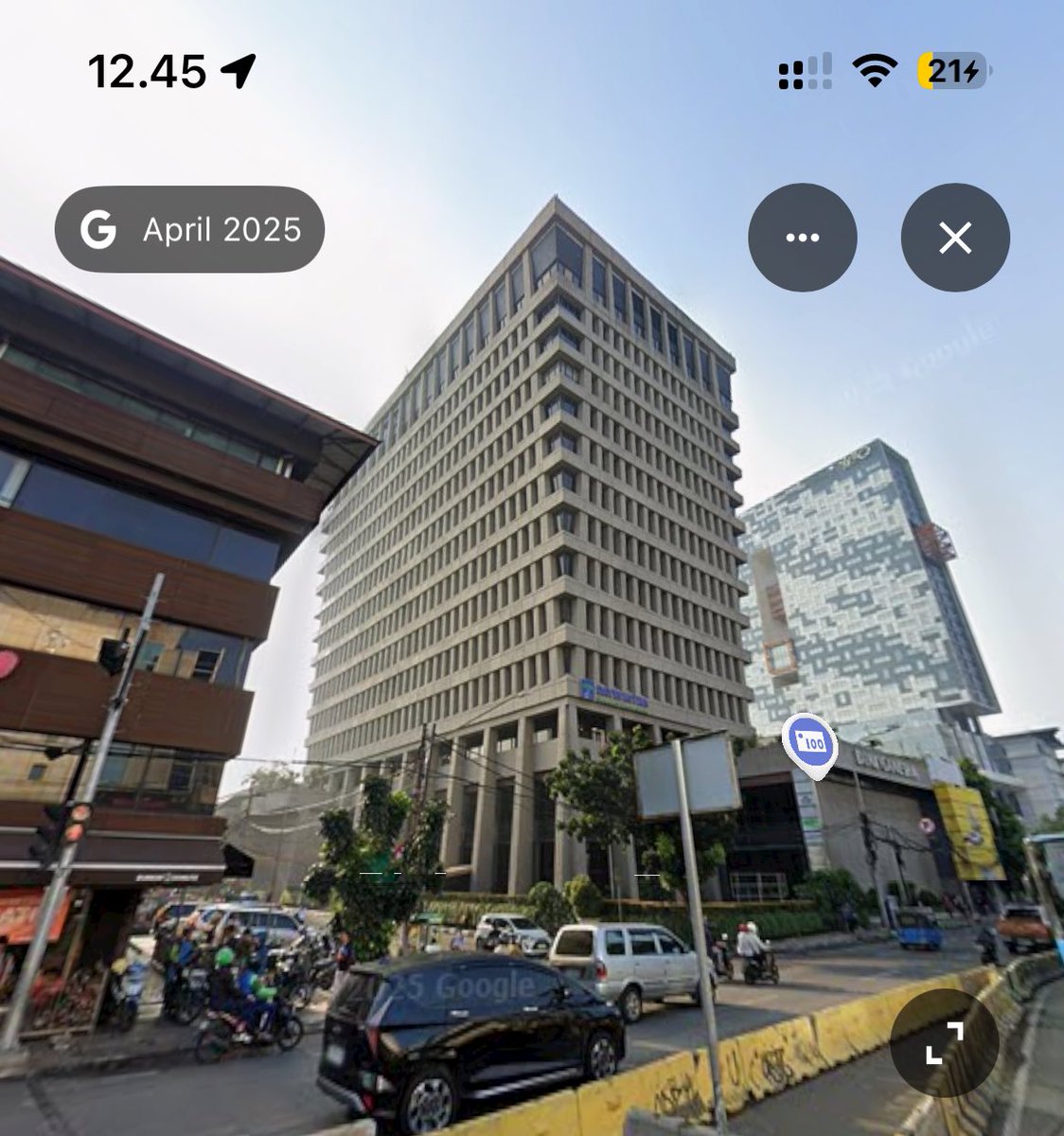 hottesturbanist's tweet photo. Kalo di Jakarta ada Wisma Hayam Wuruk. Just big and evil and ugly https://t.co/eibr7Oo2TC
