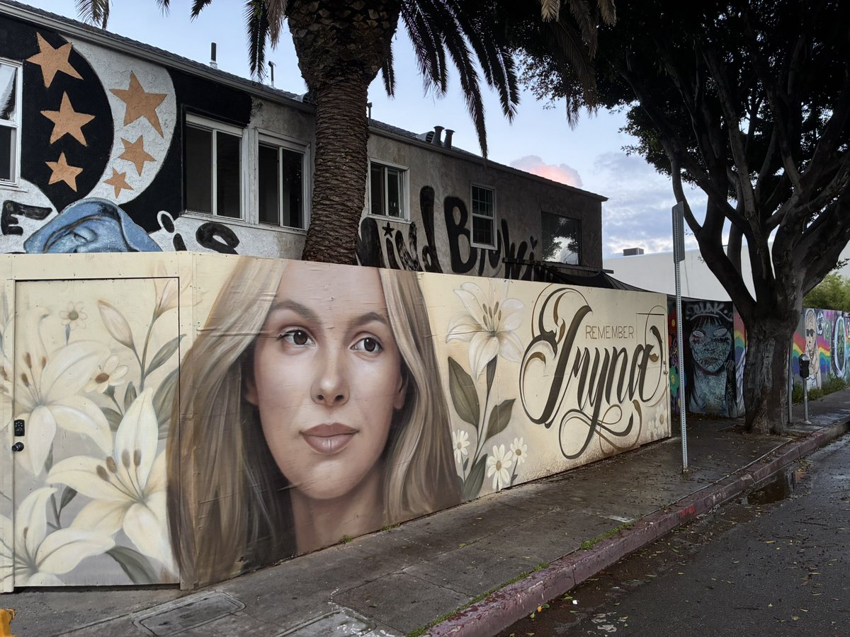 zuki_2024's tweet image. There three murals of Iryna Zarutska in Los Angeles.

During my suspension I rode my motorcycle around and took photos of all of them.

Her Venice mural is right by the one of Dennis Hopper riding his bike from Easy Rider.