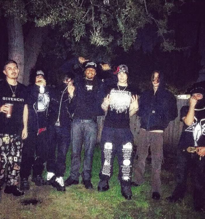 Hackle Daily tweet media