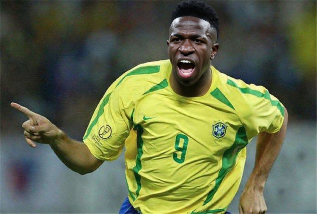 شـاهـيـن . tweet media