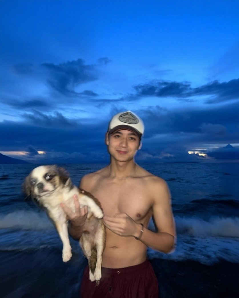 baka topless na to next time.
huyyy!!! umaasa

RIVER BENCHSUMMER BILLBOARD 
RIVER BENCHSUMMER BILLBOARD 
RIVER BENCHSUMMER BILLBOARD