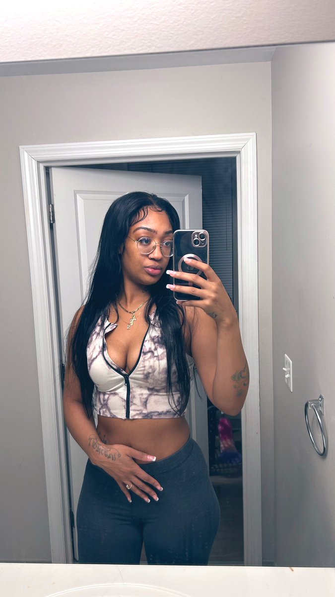 Stacey Lynn 🍑 tweet media