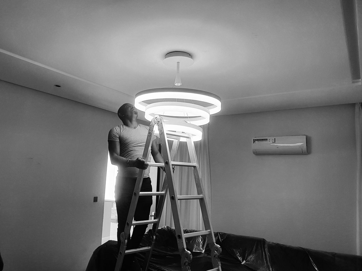 _avconstruction's tweet photo. Brightening spaces, elevating standards ✨
Today we installed 2 new chandeliers and carried out a full electrical maintenance service, precision, safety, and elegance delivered.
📍Maitama
Project: Renovation
🌐 https://t.co/Mg3hzWtXTE
📧 Info@avconstructionsltd.com
📱 08060036398 https://t.co/ODcfc9xrWU