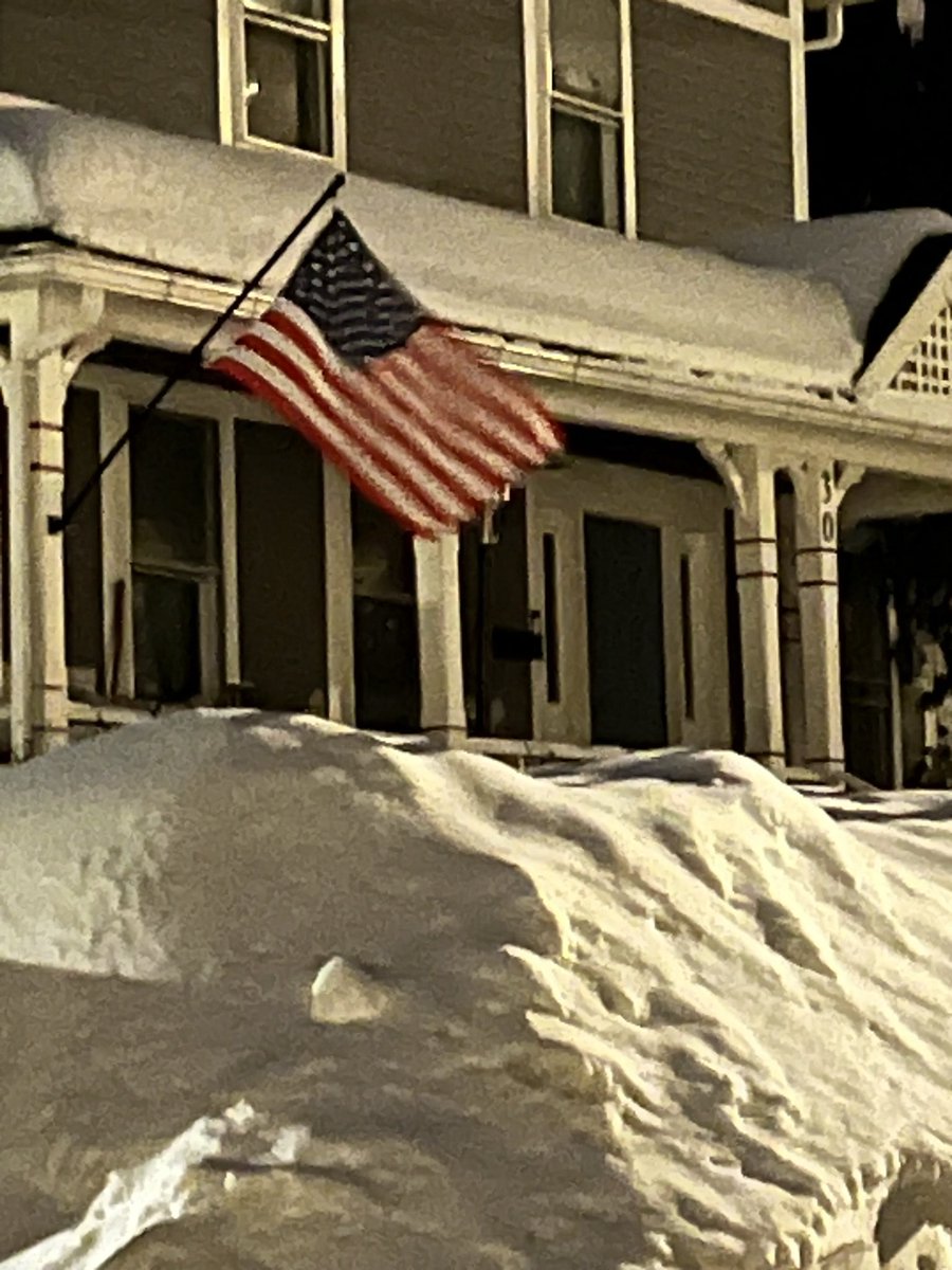 paradisoins's tweet photo. Proud of our Paradiso Insurance Flag Exchange Program. Letβs keep respect flying high. #ParadisoInsurance #FlagExchange #HonorTheFlag #ProudToServe https://t.co/rNsx0654jP
