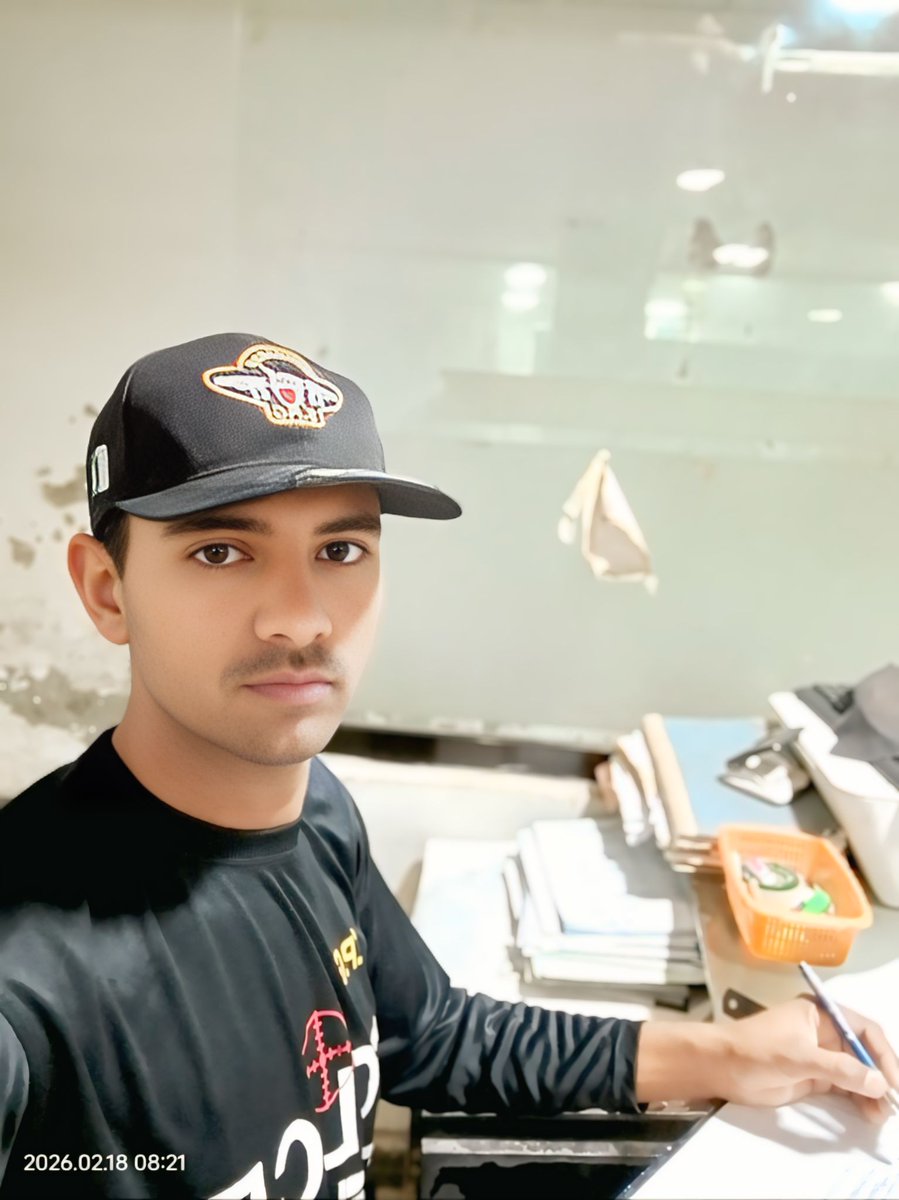 Solangi79200's tweet photo. On Duty https://t.co/hlBaYCQiSw