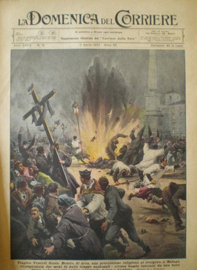#40Días40DíasCuriosos 
· El Viernes Santo de 1937 solo Servitas salió junto al Vía Crucis del Rocío. Aquella procesión estuvo marcada por una bomba que parece ser que cayó en la Plaza de la Merced, no hubo grandes daños, ni afecto a la Virgen #CofradiasMLG