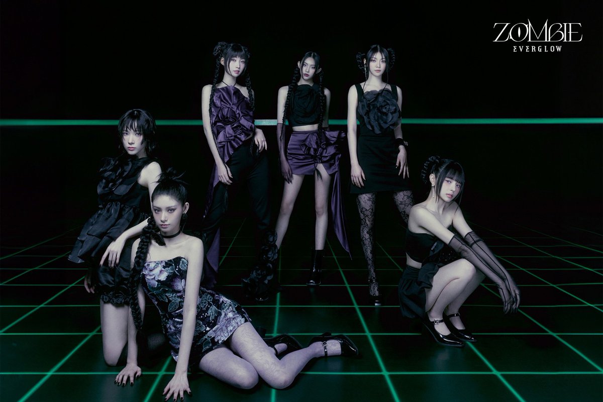 SweetenerJpu's tweet photo. Forevers tomorrow at 6pm Kst we will finally get a new Everglow concept photo for their comeback mini album Code. Let's appreciate Zombie era one last time before we say good bye to this it &amp; their longest hiatus will finally be over. @everglow_offcl
 #EVERGLOW #CODE https://t.co/dynqwd3pGS