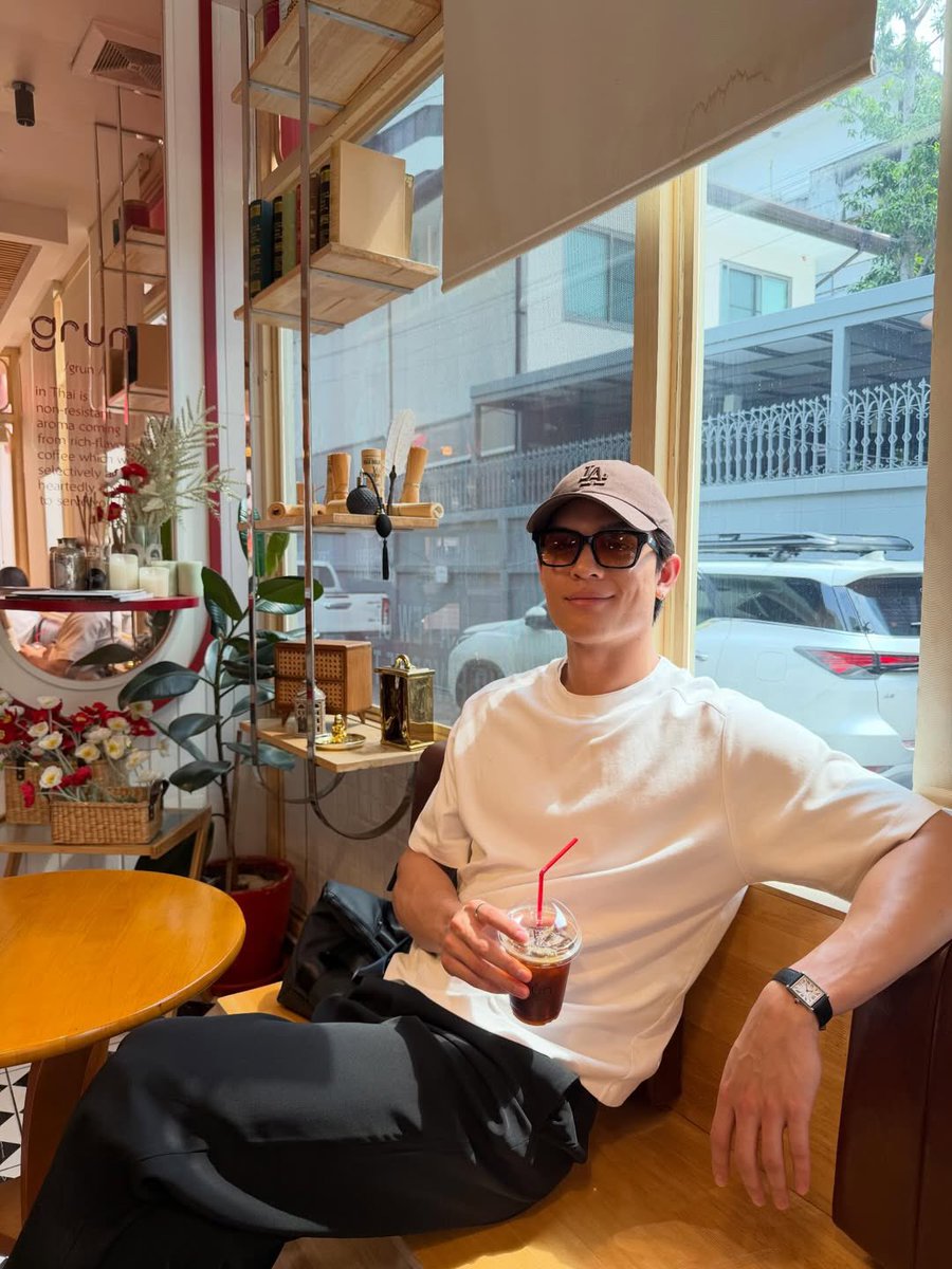 _nnatta_aydjkp's tweet photo. Ngops dulu kita☕️
cr. grun. cafe 

#JossWayar https://t.co/BZ5xGfY4Mo