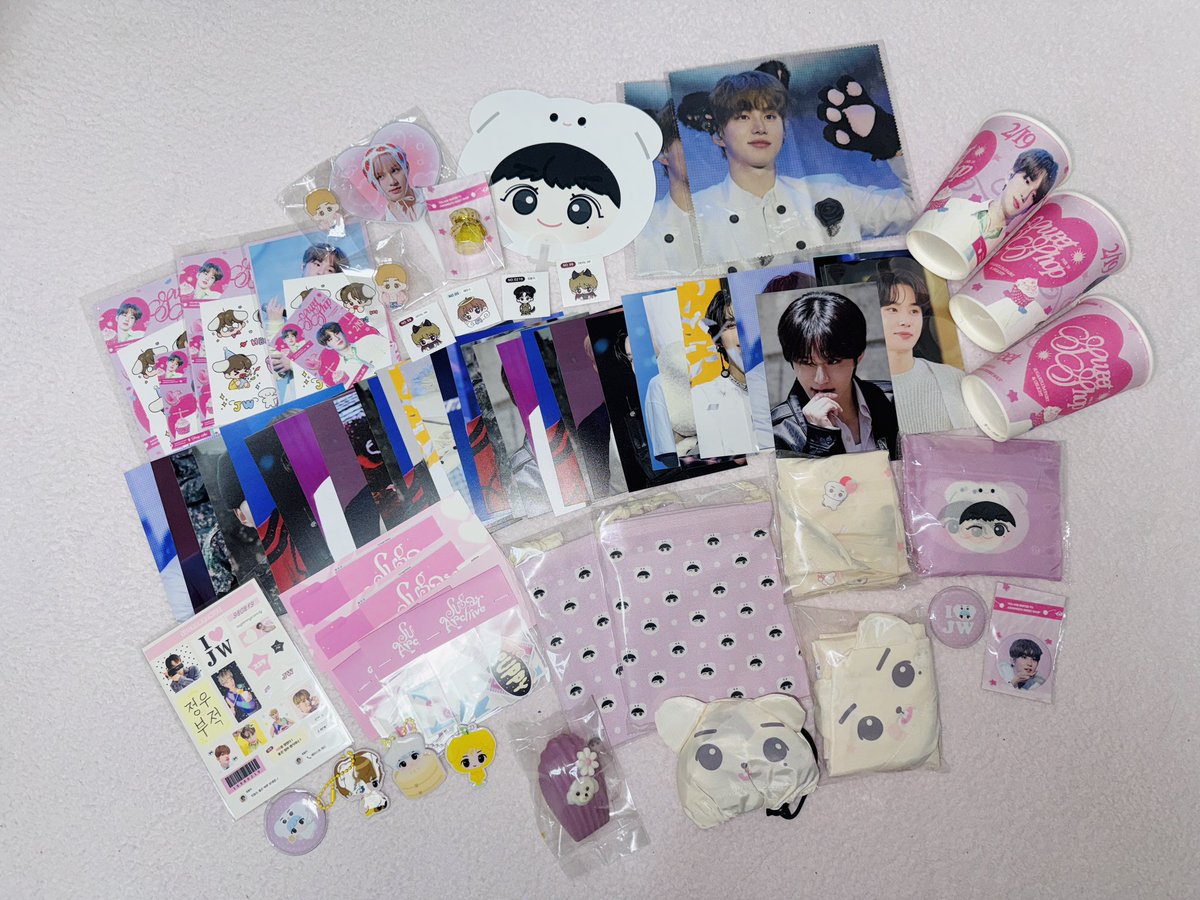 정우생일 축하해주러갔는데 내생일이었나봐!!