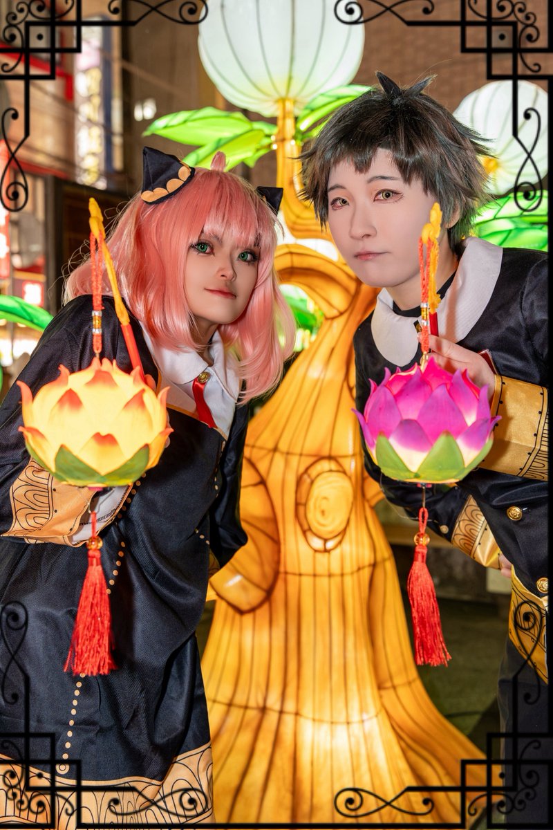 Cosplay. ＳＰＹ×ＦＡＭＩＬＹ 4K ダミアニャ

✽.｡.:*・ﾟ ✽.｡.:*・ﾟ ✽.｡.:*・ﾟ ✽
華やかな春節のはじまりー！
✽.｡.:*・ﾟ ✽.｡.:*・ﾟ ✽.｡.:*・ﾟ ✽

📸: <a href="/Cecilia250402/">セシリア</a> 様
ダミアン:<a href="/mokomokokumomo/">アルフ　アコ3/7,29🌏2/17,3/11,12</a> 

中華街たのしかた過ぎるます🙌

#ココフリ中華街
 #セシリアフォト