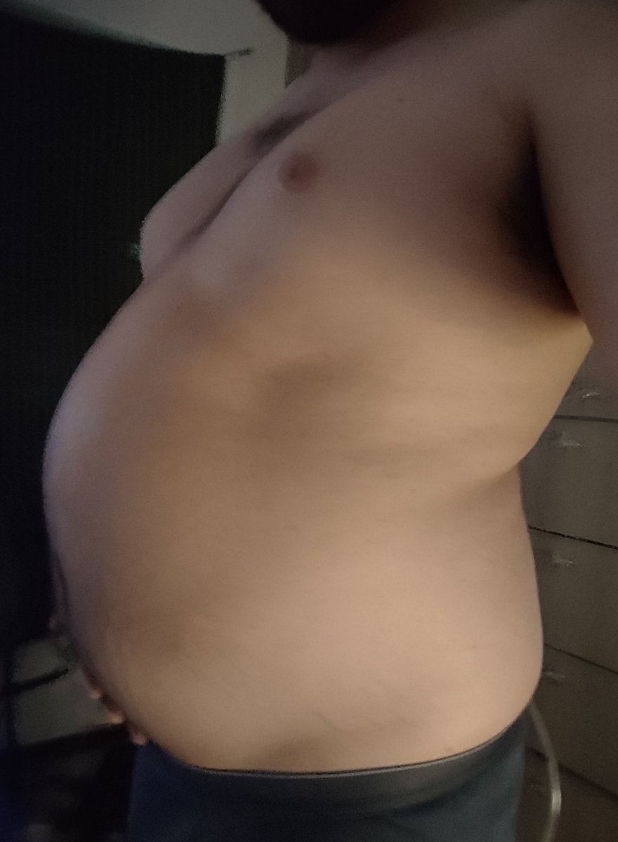 Maxballoon97 tweet media