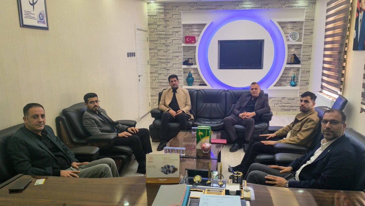 Sağlık Sen Şanlıurfa Şube Başkanı Abdülkadir Yabir ve kıymetli heyetini ziyaret ettik. 

Ziyaretimizde, Şanlıurfa’nın sorunları ve çözüm önerilerini ele aldığımız Şanlıurfa Özel platformumuz hakkında bilgilendirmelerde bulunarak, bu kapsamda Urfamızın sağlık alanındaki