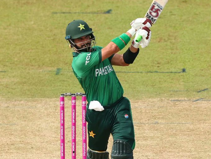 kapildevtamkr's tweet photo. Sahibzada Farhan Saving Pakistan from the humiliation vs Namibia.
Cricket World got new minnow basher , documentary releasing by today itself.
#NamvPAk #NAmvsPak #PakvNAm #PAkvsNam
#T20WorldCup2026 #T20WorldCup https://t.co/ZzAW6i2ZmJ