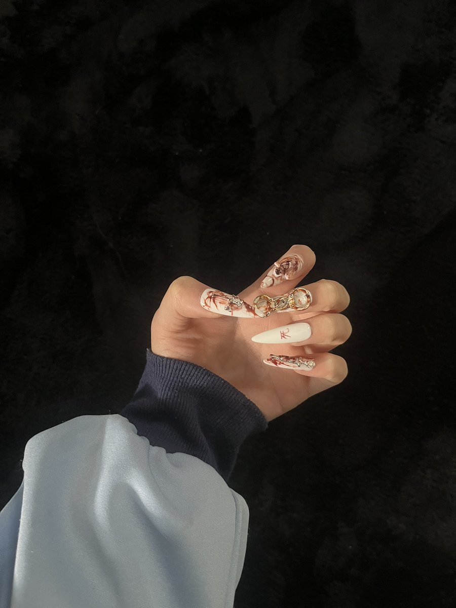 𝔉𝔞𝔩𝔩𝔢𝔫 𝔄𝔫𝔤𝔢𝔩'𝔰 𝔎𝔦𝔰𝔰♥ tweet media