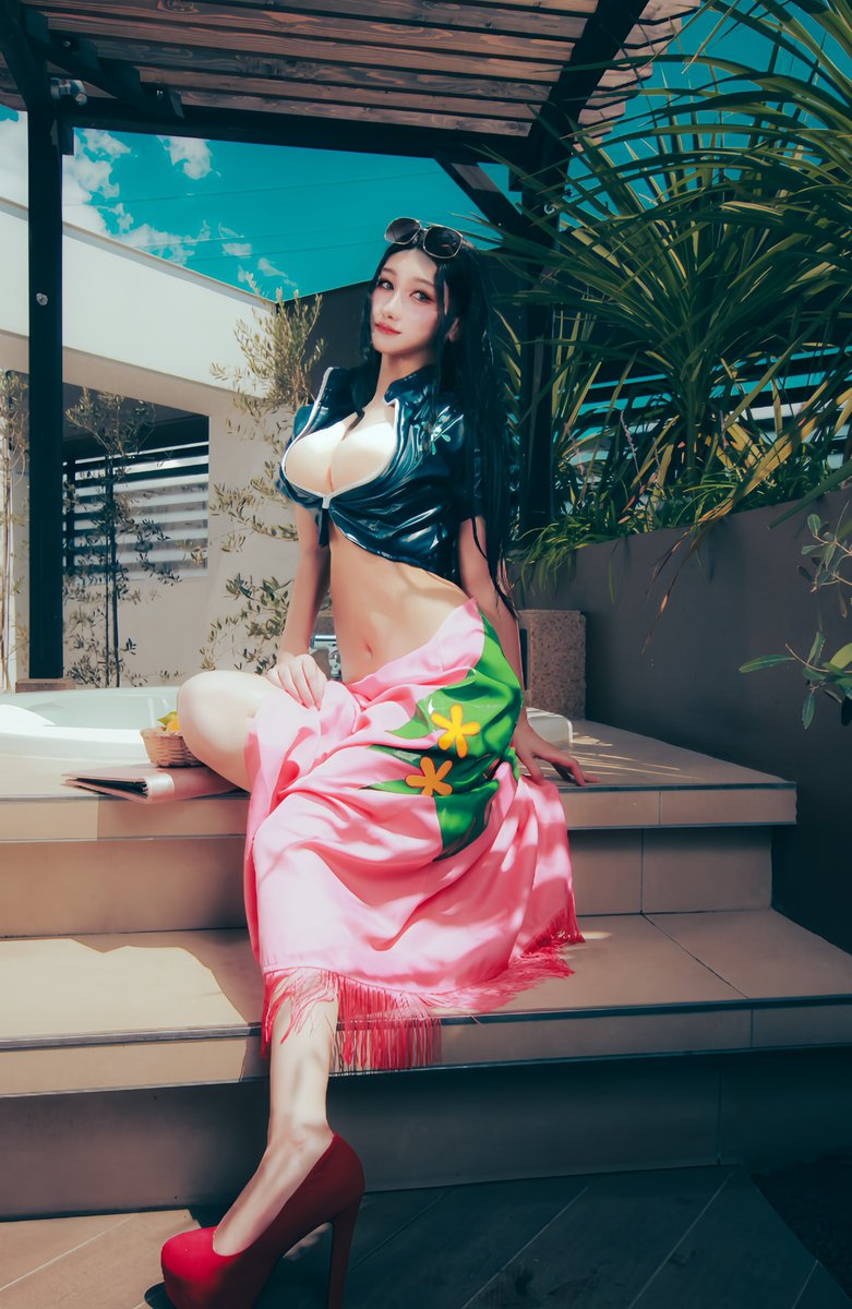 𝚌𝚘𝚜 ┊ 𝙾𝙽𝙴𝙿𝙸𝙴𝙲𝙴 ┊ ニコ・ロビン 📚💐 𝙿𝚑𝚘𝚝𝚘