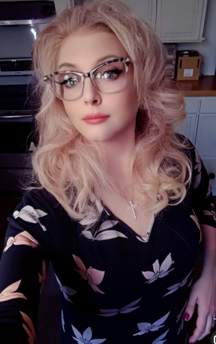 Good Morning X fam! 🙏🏼💪🏼🤓🎶☕🇺🇲🇺🇲🇺🇲
Let's make today great! 🤩😁🐪🥳

~She's not an "I can't " kinda girl. She's a "with God all things are possible" kinda woman... ❤️😊🙏🏼