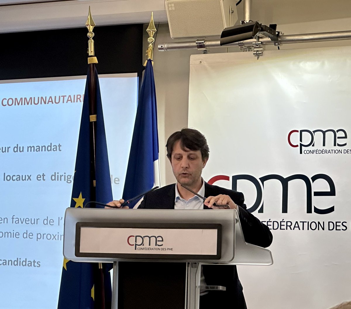 cpme94's tweet image. Les sujets ne manquent pas à la section commerce @CPMEnationale présidée par @PHILIPPECOY 🥹 #simplification lutte contre la concurrence déloyale, propositions pour les candidats aux municipales @Xavier_Douais #EnsembleOnVaPlusLoin