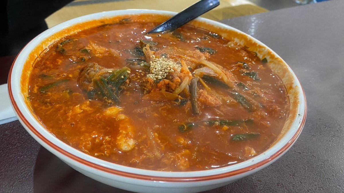 47base_jp's tweet photo. 🍚地元民に愛される栃木のソウルフード特集🔥
街の一角にこじんまりと佇む隠れ家的な美味しいお店、あまり知られていないけど地元民が足繁く通うお店、なんだか顔が見たくなる店主が営んでいる暖かみのあるお店☺️

皆さんのおすすめもぜひコメントで教えてください💁‍♀️

https://t.co/aemMkwg56E https://t.co/EVCLMYAYoY