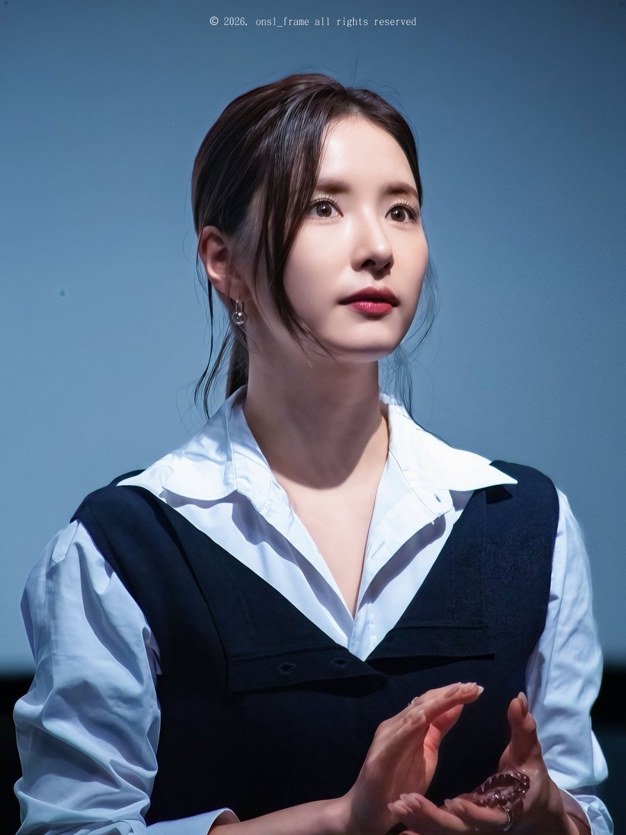 onsl_frame's tweet photo. 2026.02.18 휴민트 무대인사 #신세경

#휴민트 #ShinSeKyung #シンセギョン #申世景 #HUMINT #무대인사 #월드타워 https://t.co/SC4kbcd36c