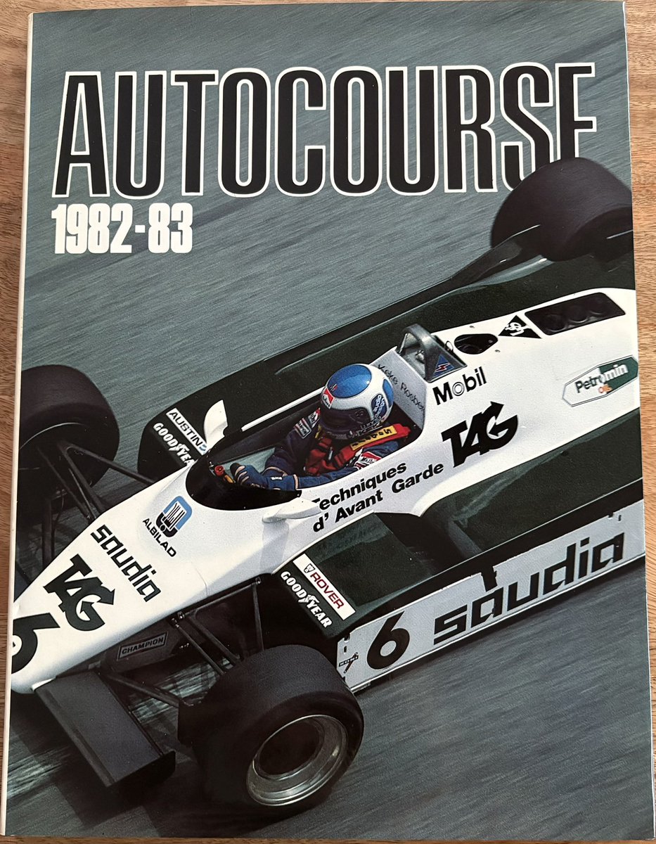 Ook in het museum van de racerij aangekomen. Meer #Autocourse boeken!