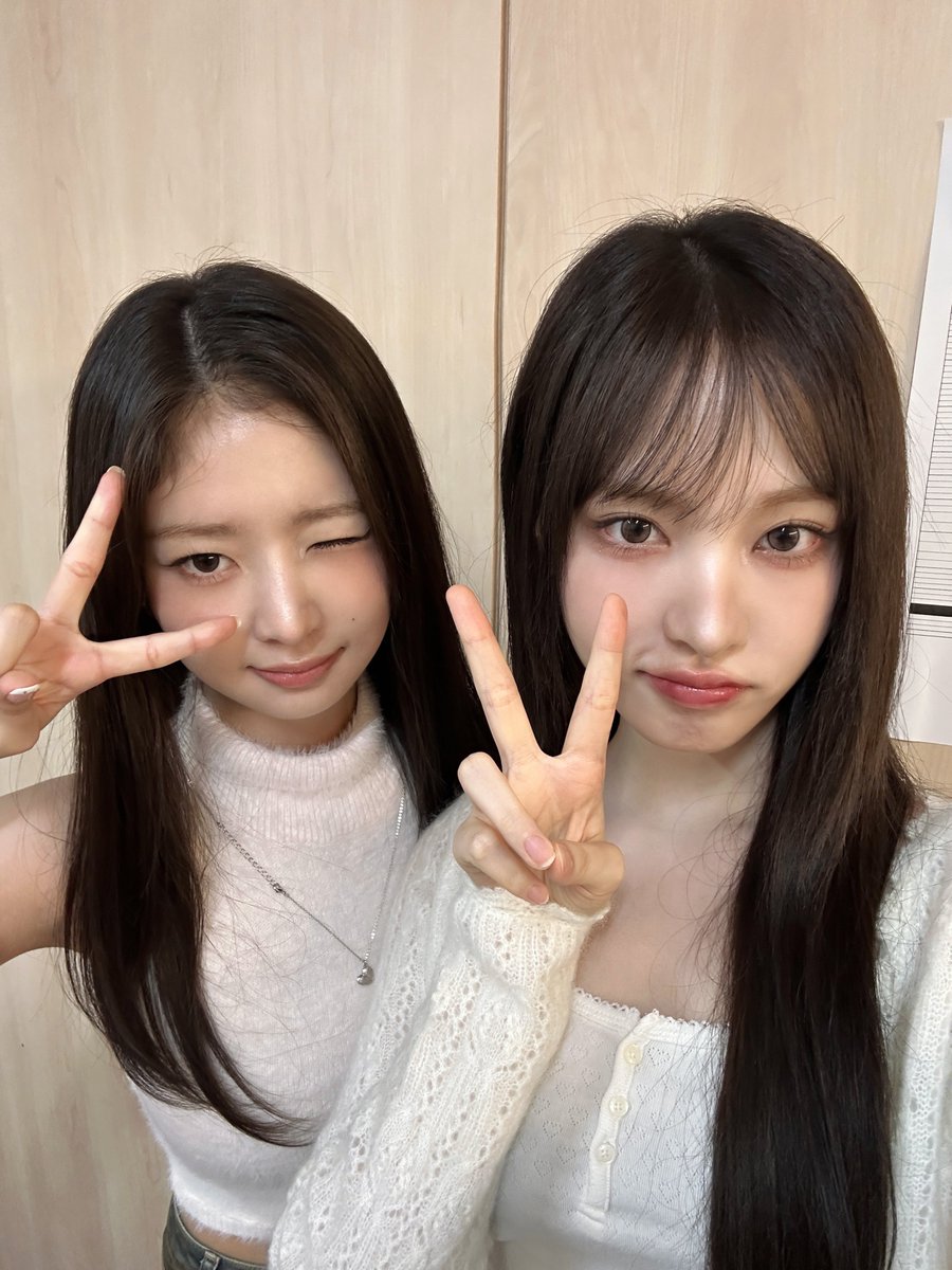 [ 📸 PHOTO ] 260218 | IVEstarship_JP Twitter Update with REI &amp; LIZ 🐥🐱

📢
Starting today on all DSPs
The tribute album celebrating Seiko Matsuda's 45th anniversary, “Eternal Youth, Because You Were There. ~45th Anniversary Tribute to SEIKO MATSUDA~ / V.A.,” is now available for