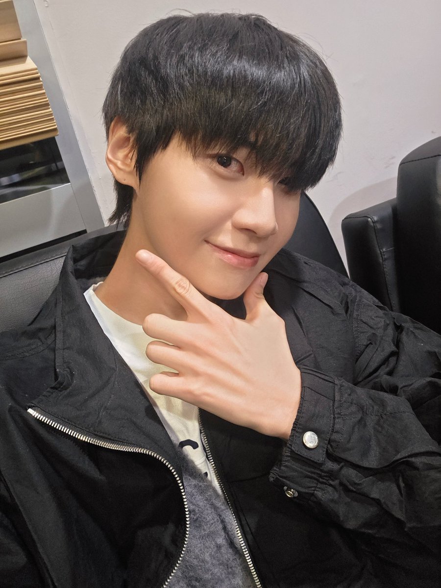 이진혁 (LEE JIN HYUK) tweet media