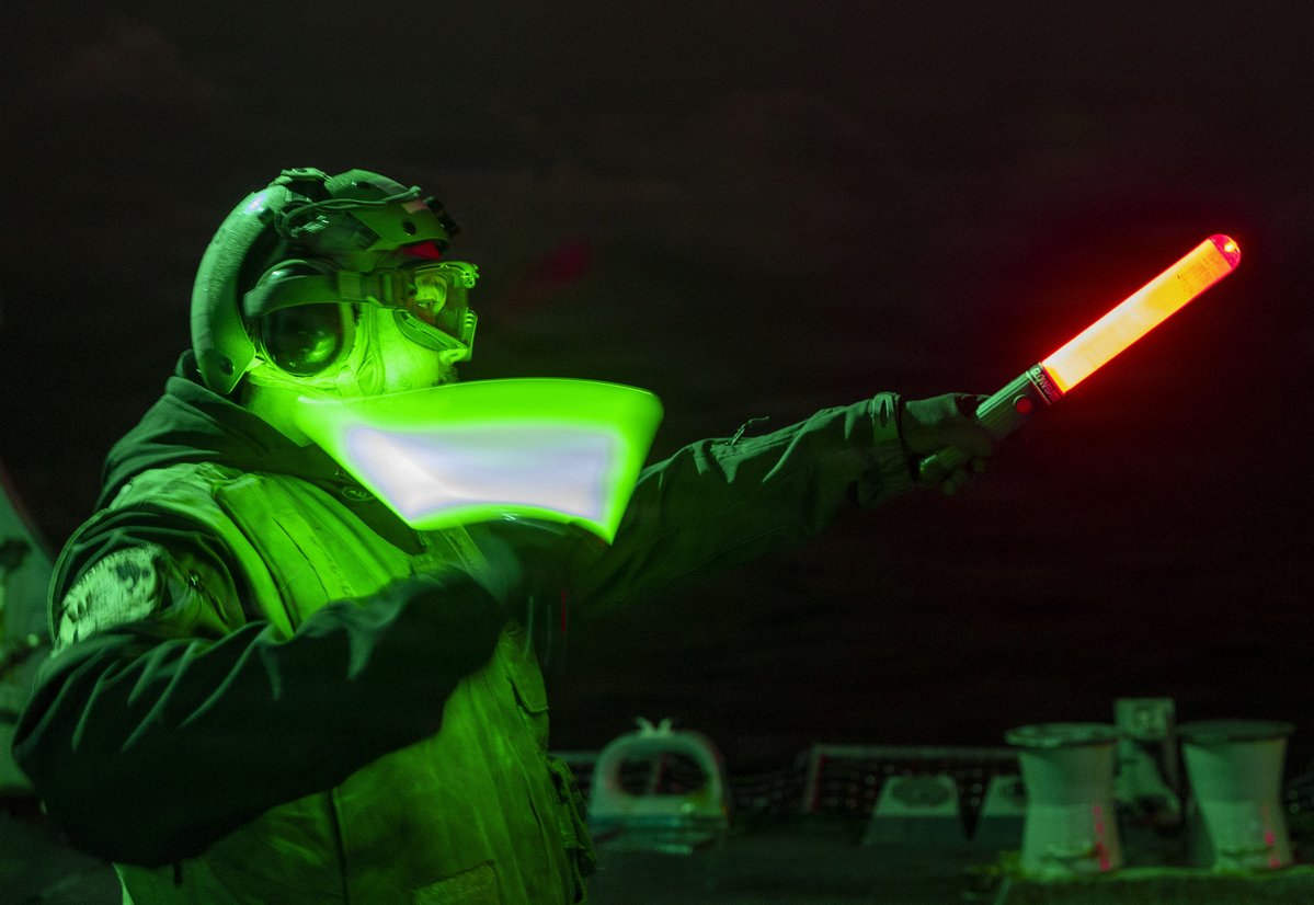 Ready 24/7!

U.S. Sailors aboard USS Dewey conduct flight operations in the Pacific Ocean, Feb. 2. U.S. Navy flight decks never sleep, safely launching and recovering aircraft day and night to defend peace through strength. 

#US7thFleet | #AlwaysReady https://t.co/PGNfnwQWIE