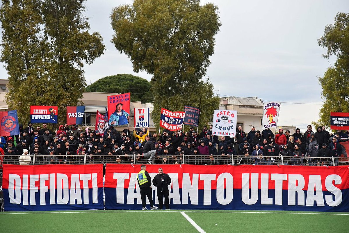 tarantoforum's tweet photo. L’SS Taranto comunica che, a seguito di accordi intercorsi tra le società, la gara di giovedì 19 febbraio con la Toma Maglie si disputerà al "Tamborrino Frisari" di Maglie con fischio d’inizio fissato alle 17.30.

📲 TELEGRAM: https://t.co/NThbMtxRt0 https://t.co/IMY9udSLef