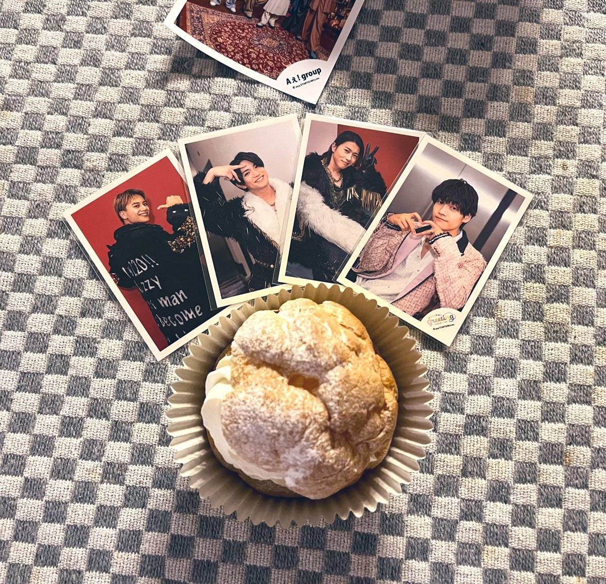 めでたい日にあやかって良い感じのシュークリーム買ってきた😻（なんで