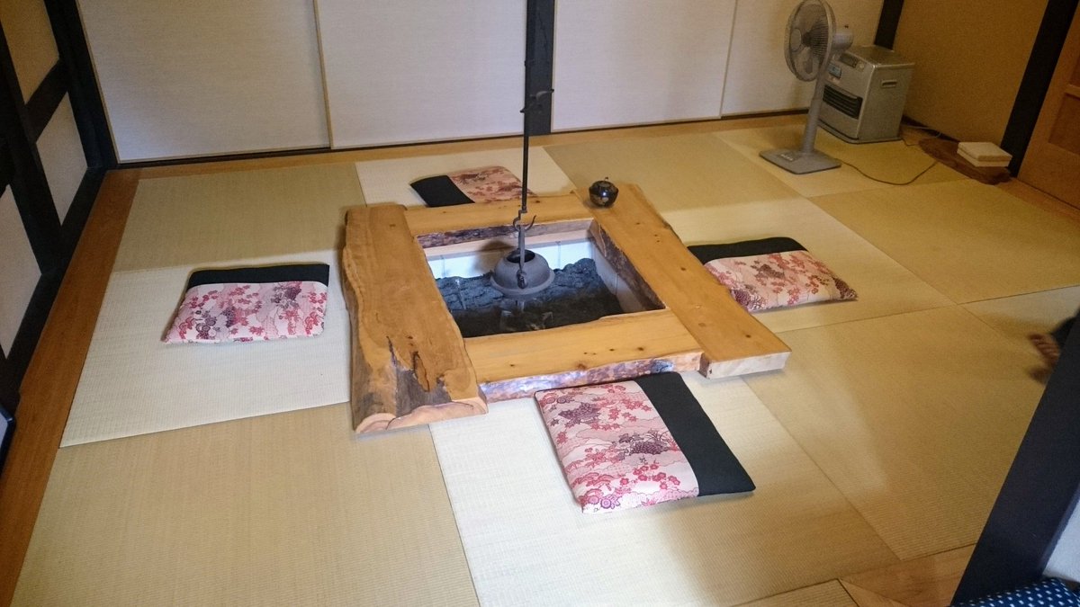囲炉裏の席を紹介してくださったのもいい思い出 もう見れないんで