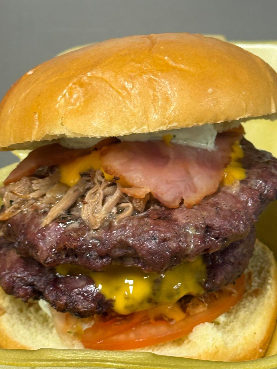 Esto es una Bestia !!! 

Tienes nuestra carta ? Si quieres te la podemos dejar en tu buzón ! Háznoslo saber, Escríbenos . 

<a href="/Taberna_esparta/">Las niñas</a> #espartinas #comidaparallevar