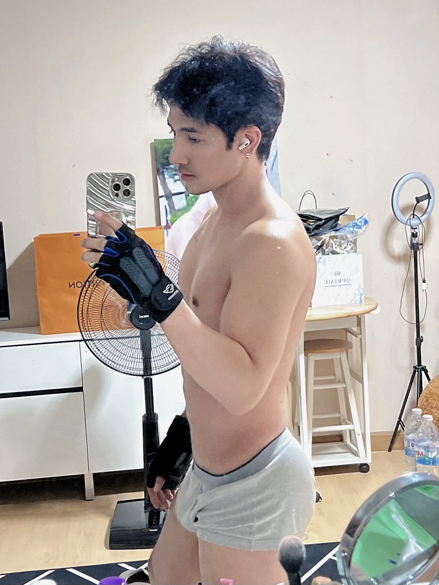 🪀YoYo.Ktt tweet media