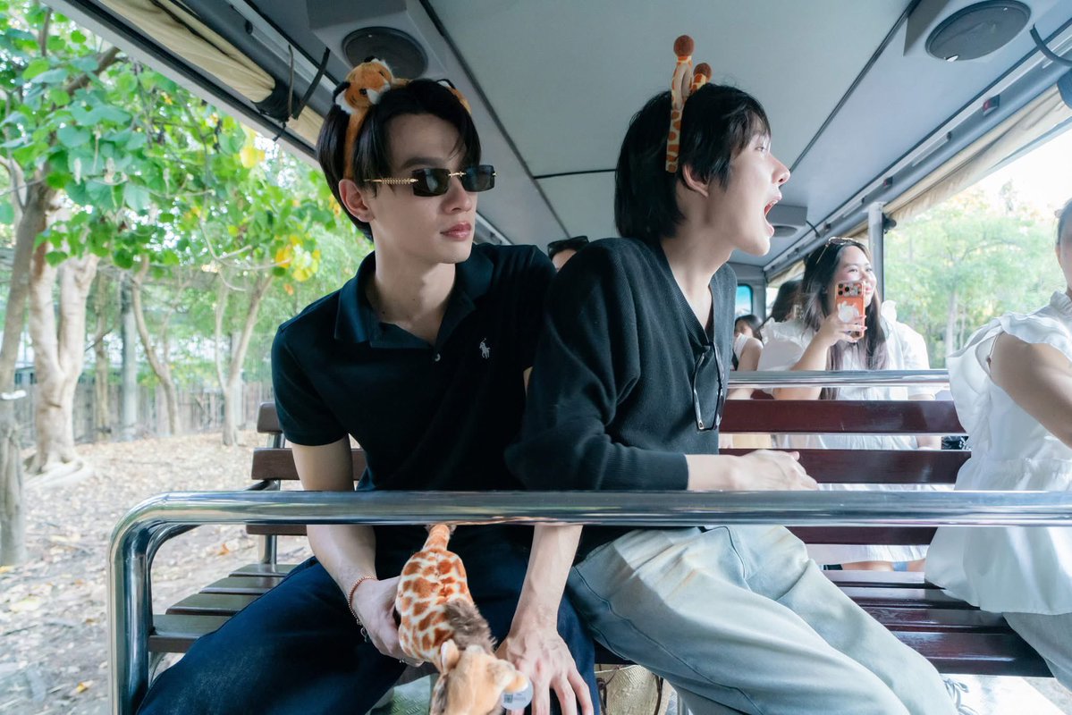 พี่เก่งกลัวไรบ้าง ตัดภาพไปที่น้ำปิงดิ แทบจะนั่งตักละ 55555555555555555555555