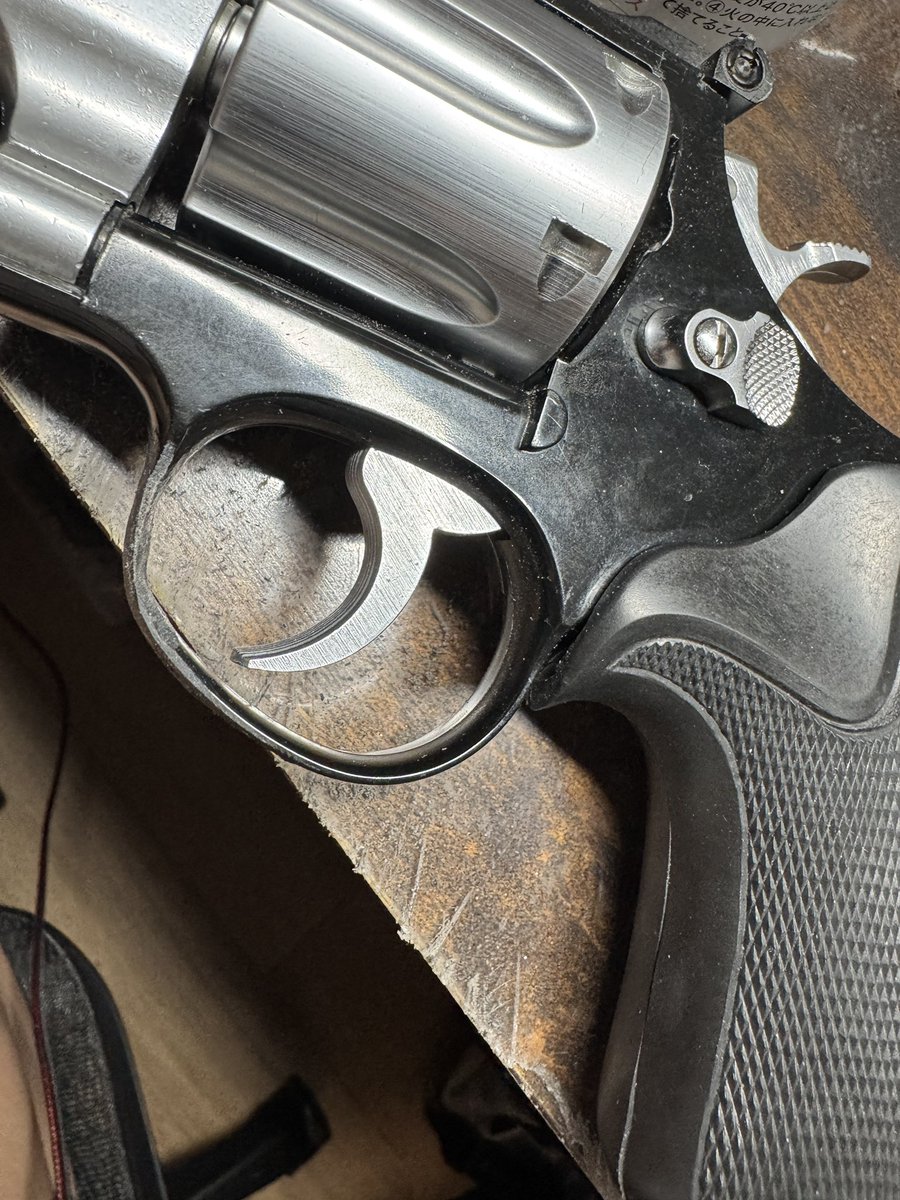 オークションだと9万円とか！！！ この間は半完成品を3万円で販売しま