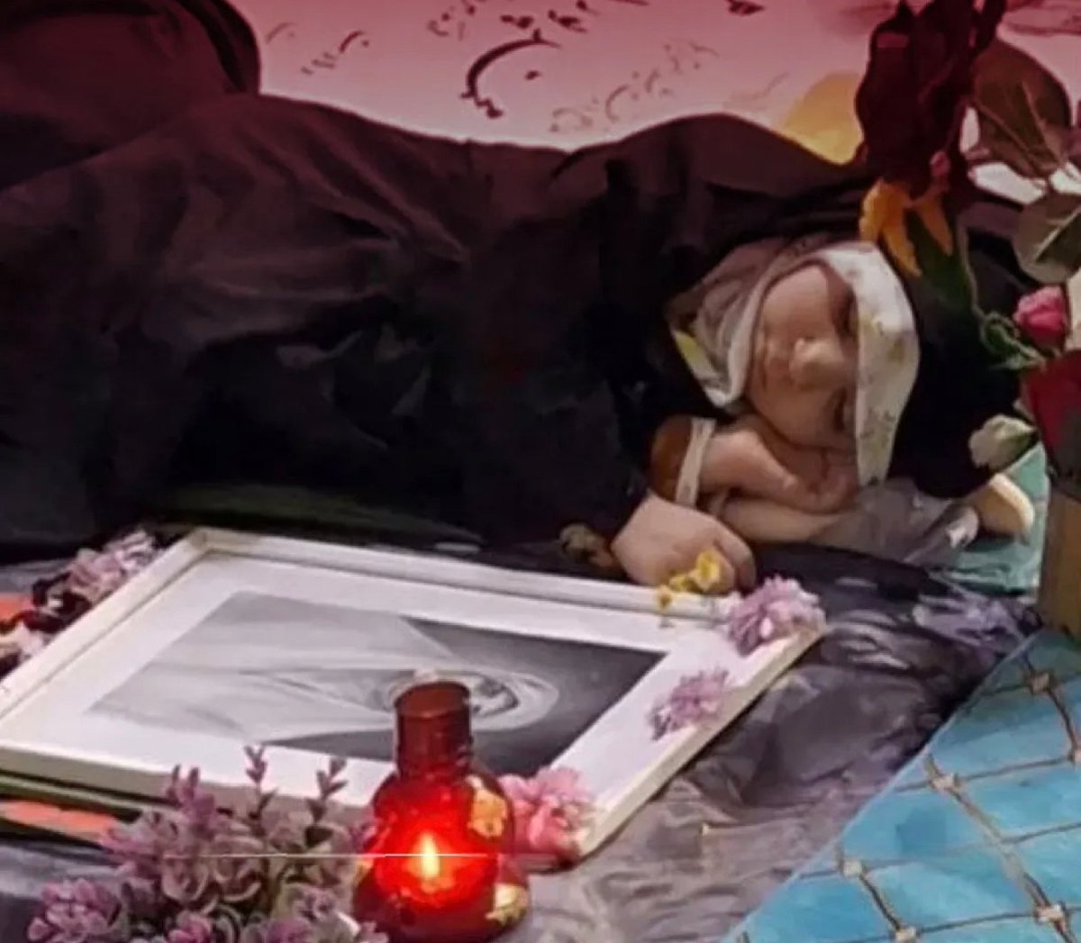 بانوی روستا tweet media