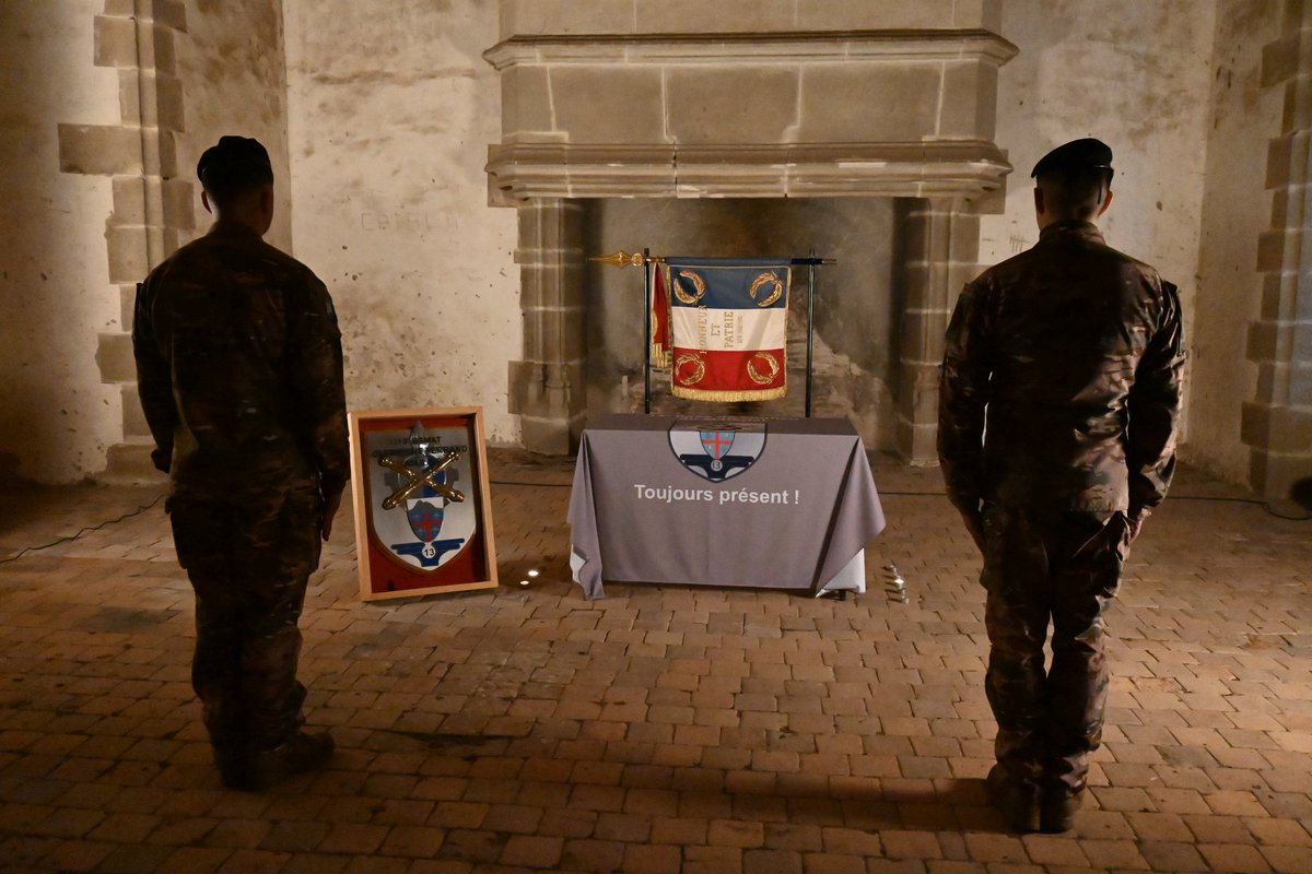 13e base de soutien du Matériel tweet media
