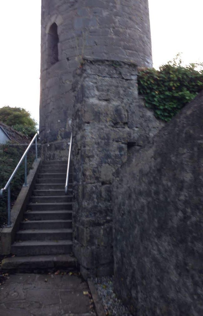clodagh_burke's tweet photo. @DailyPicTheme2 Can't imagine they had those #handrails 1000 years ago...🫤 https://t.co/CxlvRJZLip