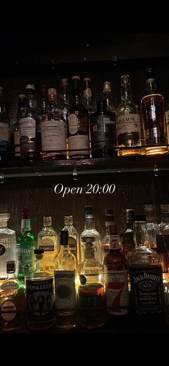 Open 20:00