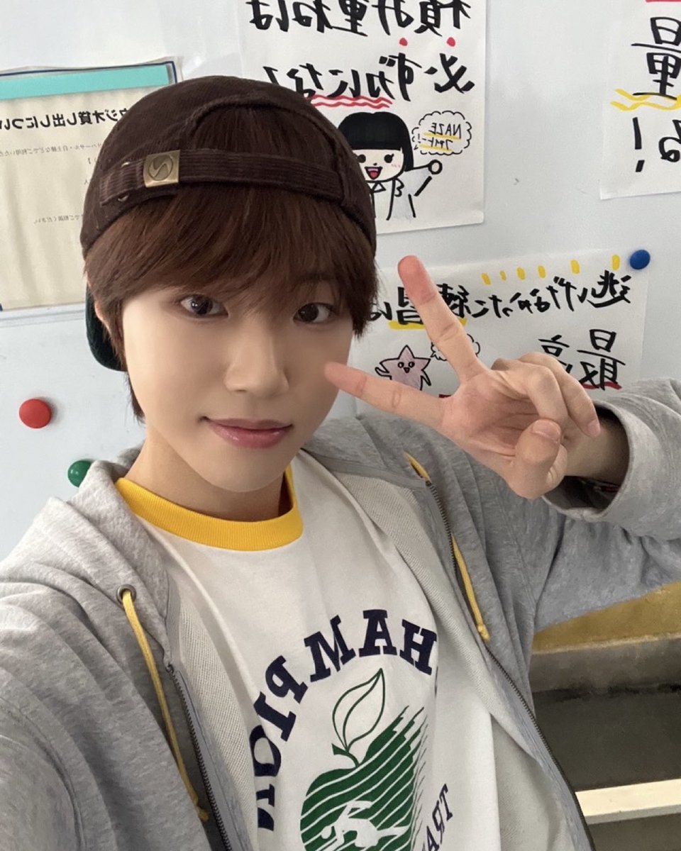 dreamstage_tbs's tweet photo. ❝ 𝘕𝘈𝘡𝘌 𝘋𝘪𝘢𝘳𝘺 ❞ by #ATO 

 ✎ Q. セット内の1番好きな場所を教えて！
￣￣￣￣￣￣￣￣￣￣￣￣￣￣￣￣￣￣￣
僕たちの練習スペース！！

#ドラマドリステ #NAZE #네이즈
#アト　

第6話 2月20日(金)よる10時
.˚⊹⁺‧𝘿𝙍𝙀𝘼𝙈 𝙎𝙏𝘼𝙂𝙀‧⁺ ⊹˚ https://t.co/oFKmJFosqE