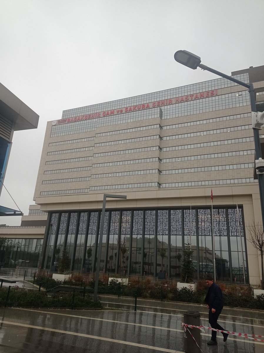 HicretYucel's tweet photo. Bitti gözüm aydın bitti helal olsun 🙂‍↕️
 9 aylık zoratenin maceram çok şükür bitti. Allah kimseyi muhtaç etmesin 🥲 https://t.co/nocb8LX5dq