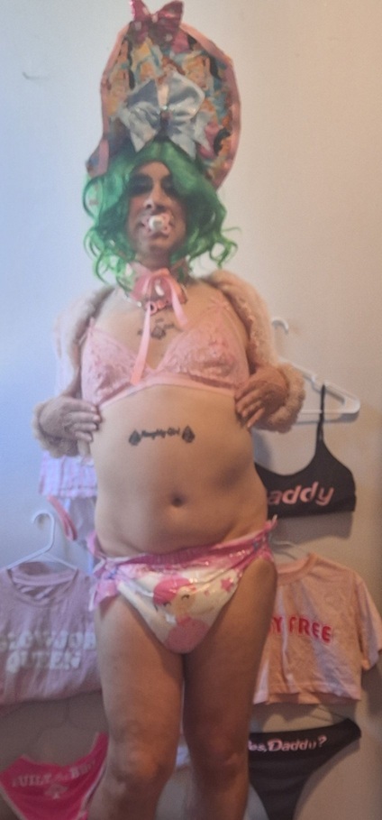 Sissy Veronica Dickdoll tweet media