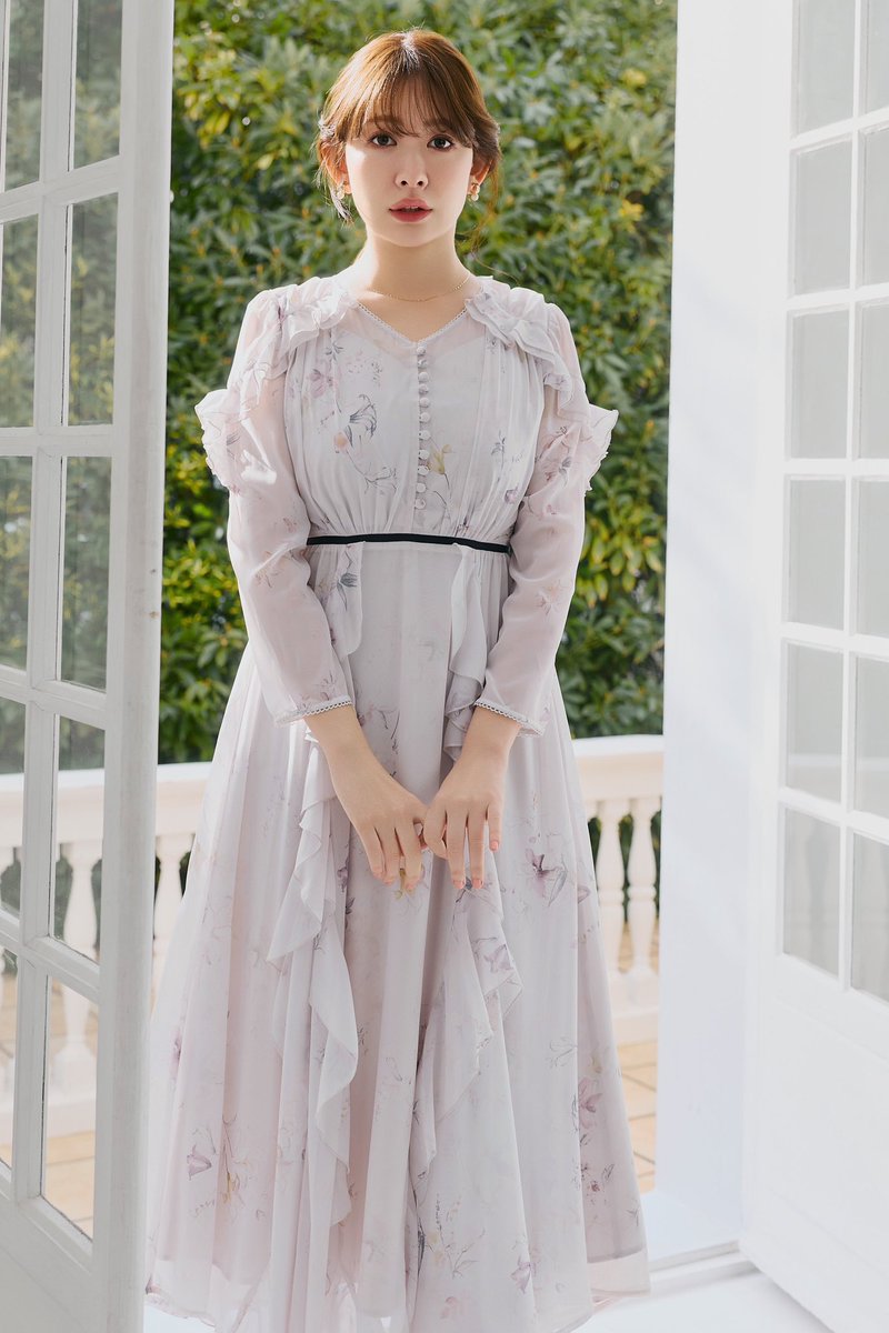 Isette Floral Chiffon Dress 私の中では買う以外の選択肢がないけど