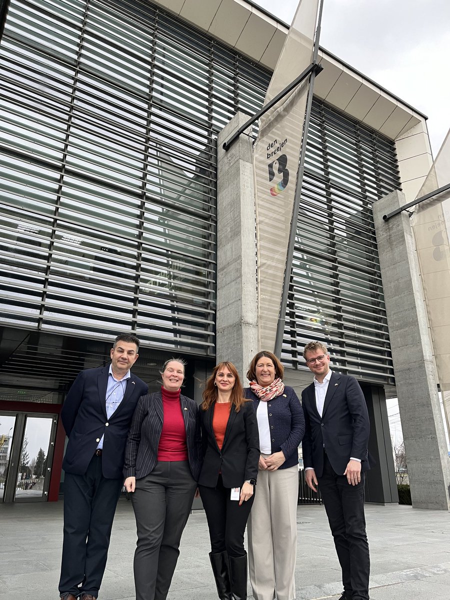 NL in Romania 🇳🇱🇷🇴 / Amb Willemijn van Haaften tweet media